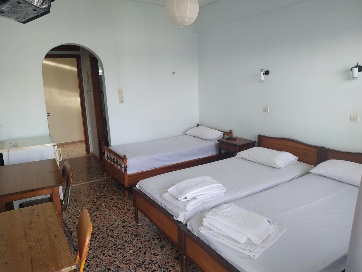 Poulea Rooms كالاماتا المظهر الخارجي الصورة